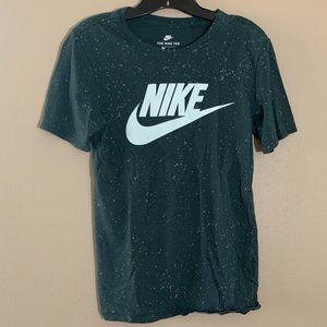 Nike athletic cut tee